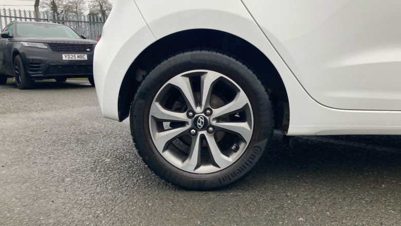 Hyundai i10 1.0 Play 5dr Petrol Hatchback